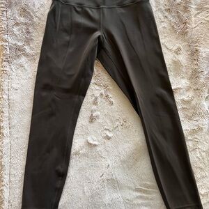 Lululemon Winder Train Leggings in Graphite Grey 25”